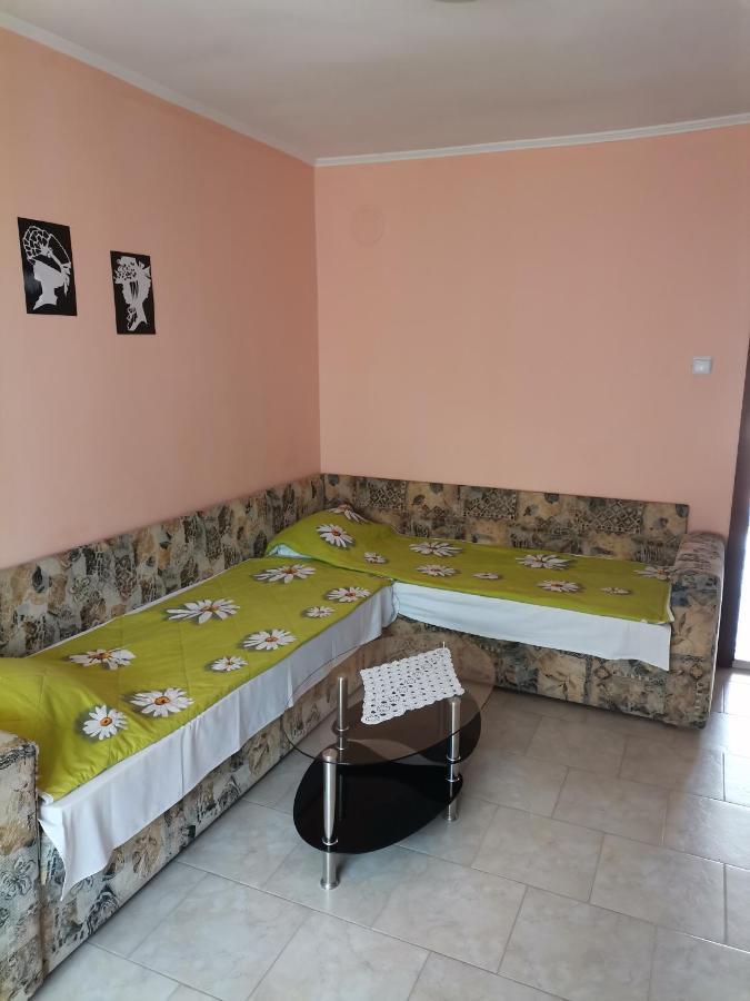 Guest House Konomaevi โซโซโปล ภายนอก รูปภาพ