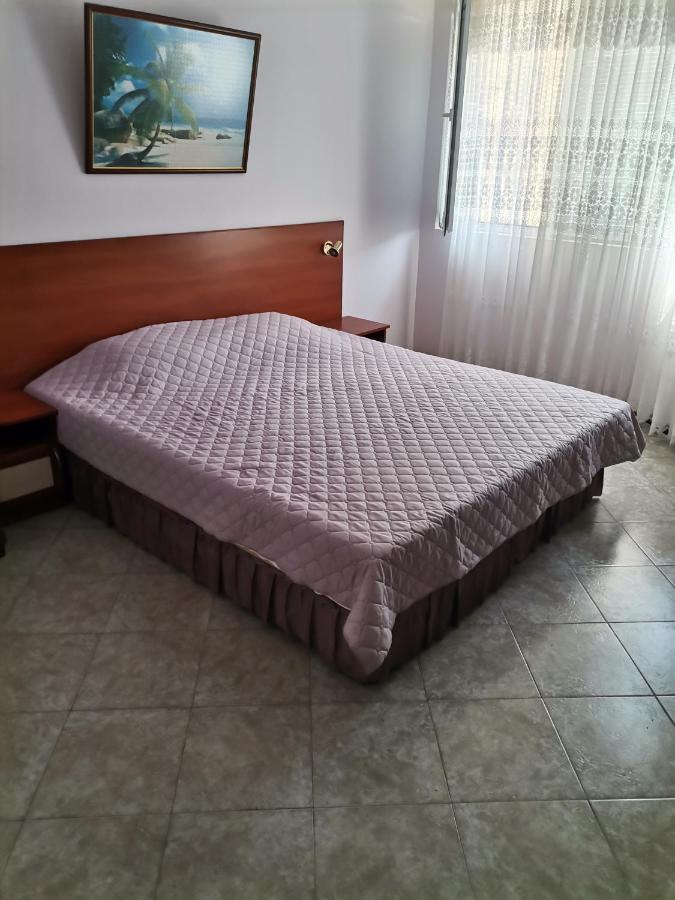 Guest House Konomaevi โซโซโปล ภายนอก รูปภาพ