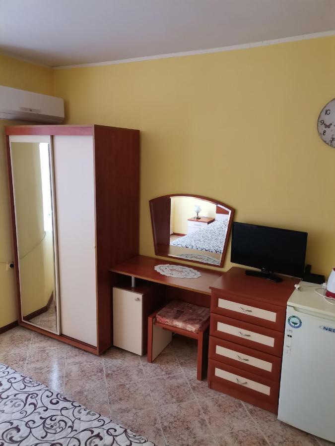 Guest House Konomaevi โซโซโปล ภายนอก รูปภาพ
