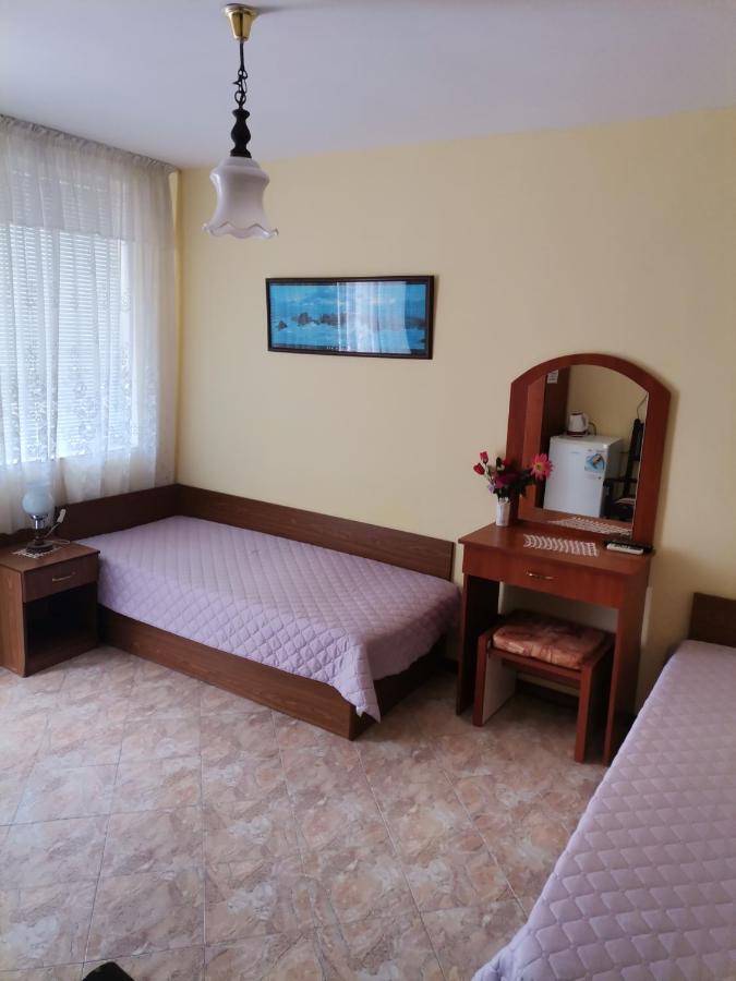 Guest House Konomaevi โซโซโปล ภายนอก รูปภาพ